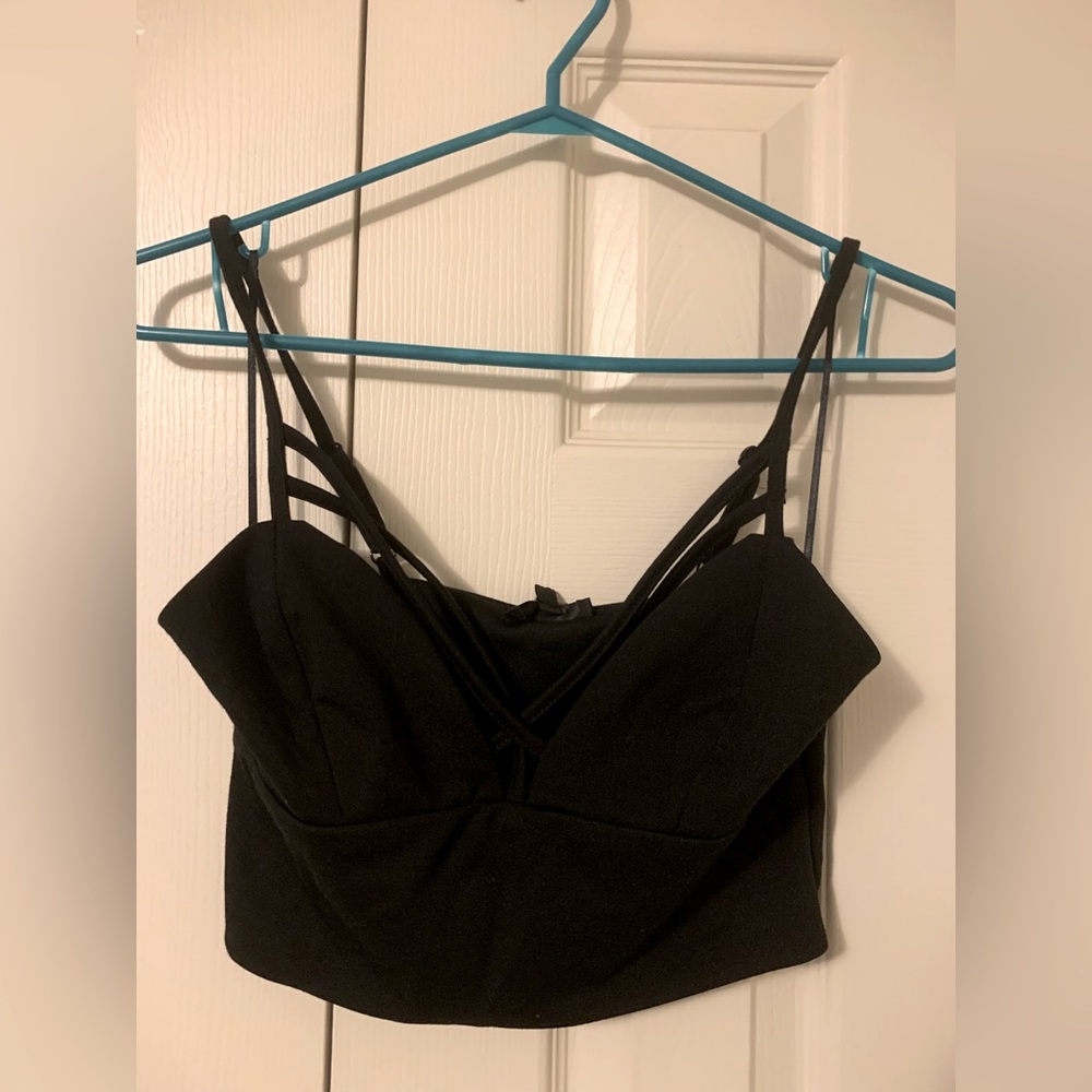 Dynamite-Black Crisscross front cropped top-Size S-NWT